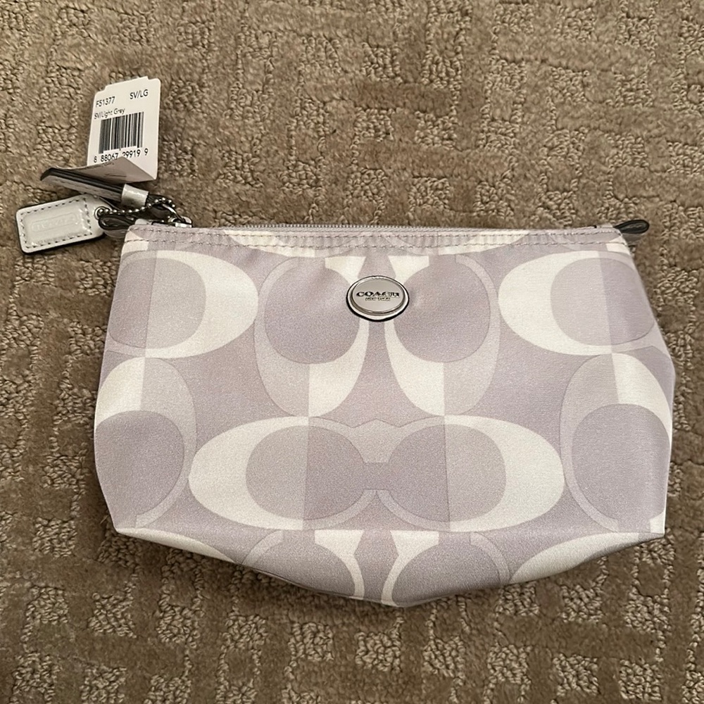 Coach Cosmetic Pouch - Picture 1 of 3